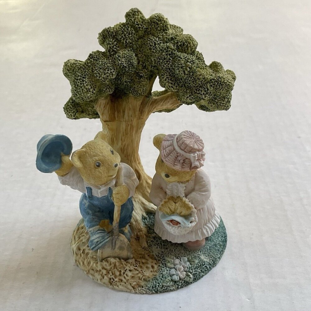 Decor Male Female Bears Under Tree Resting Picnic Resin Spring Flowers Home